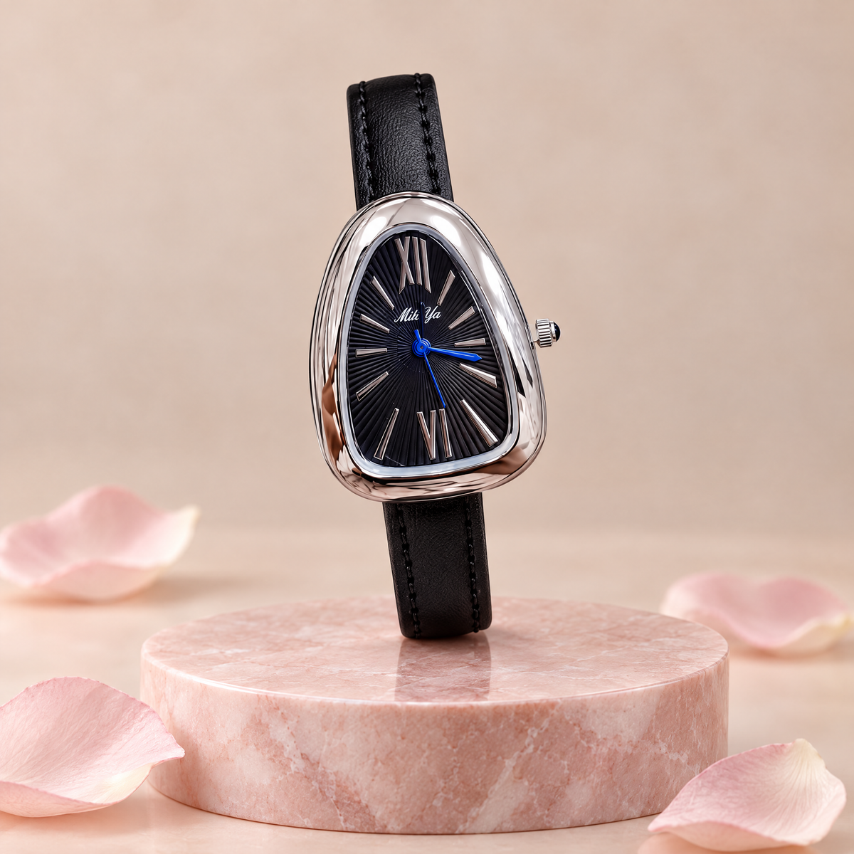 ساعة نسائية فضية مينا كحلة Lalla Montres